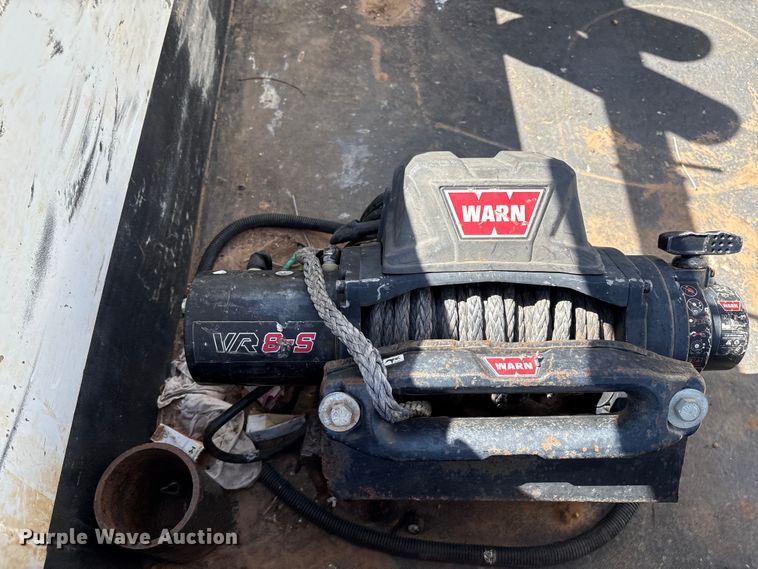 image for item EM0518 2019 Ford F350 Super Duty bucket truck