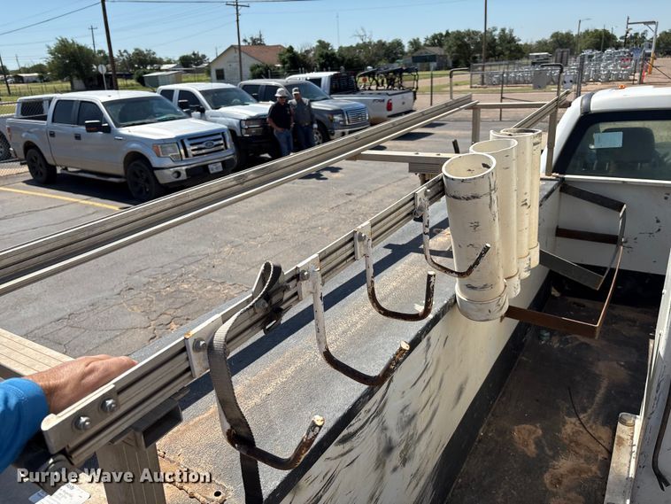 image for item EM0518 2019 Ford F350 Super Duty bucket truck