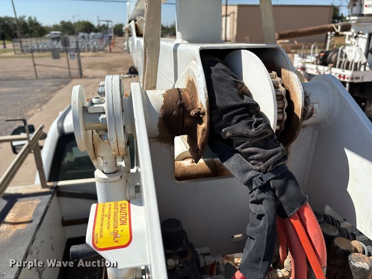 image for item EM0518 2019 Ford F350 Super Duty bucket truck