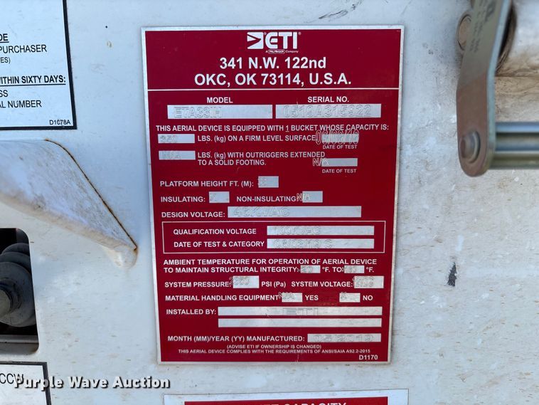 image for item EM0518 2019 Ford F350 Super Duty bucket truck