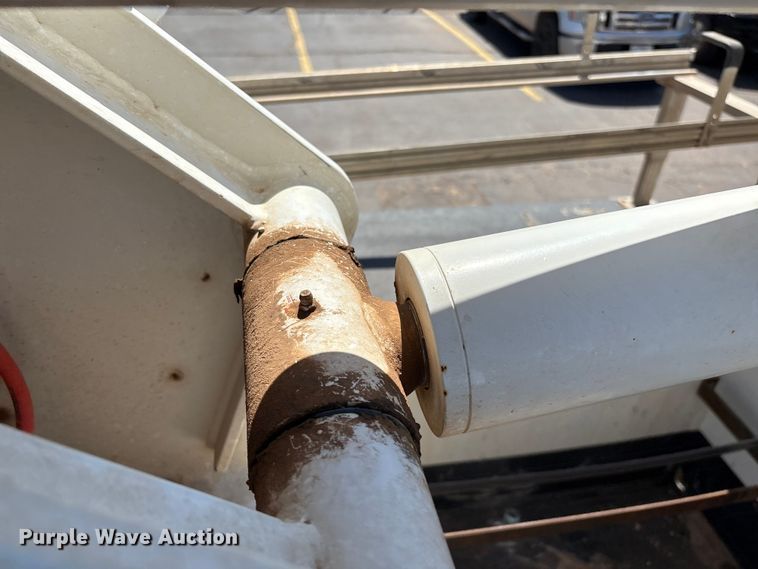 image for item EM0518 2019 Ford F350 Super Duty bucket truck