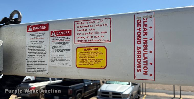 image for item EM0518 2019 Ford F350 Super Duty bucket truck