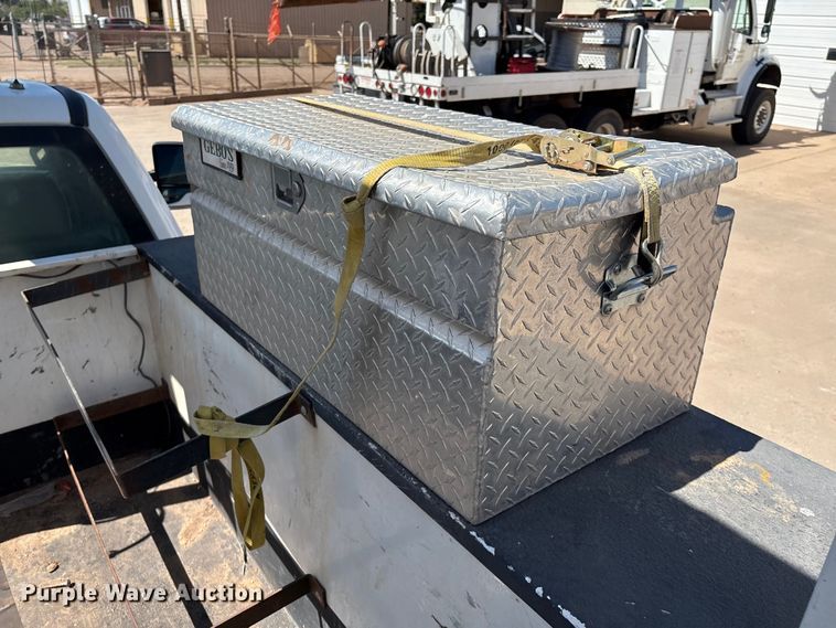 image for item EM0518 2019 Ford F350 Super Duty bucket truck