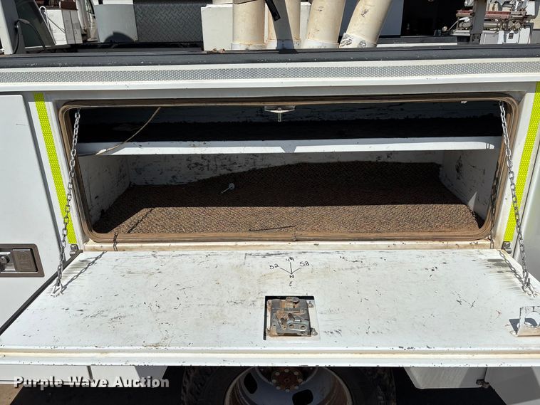 image for item EM0518 2019 Ford F350 Super Duty bucket truck