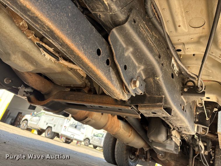 image for item EM0518 2019 Ford F350 Super Duty bucket truck