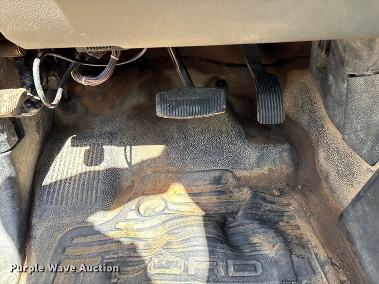 image for item EM0518 2019 Ford F350 Super Duty bucket truck