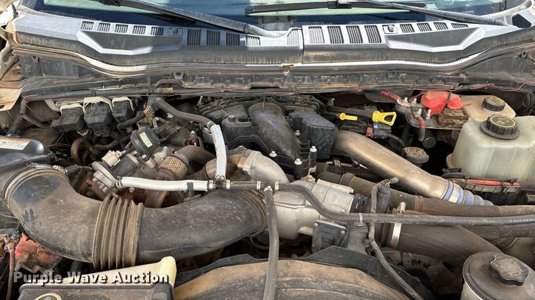 image for item EM0518 2019 Ford F350 Super Duty bucket truck