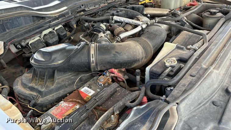 image for item EM0518 2019 Ford F350 Super Duty bucket truck