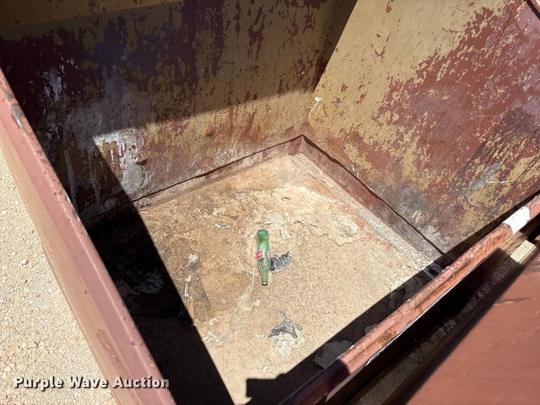 image for item EM0519 (13) dumpsters