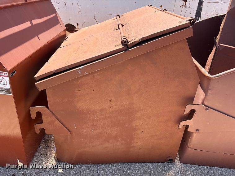image for item EM0519 (13) dumpsters