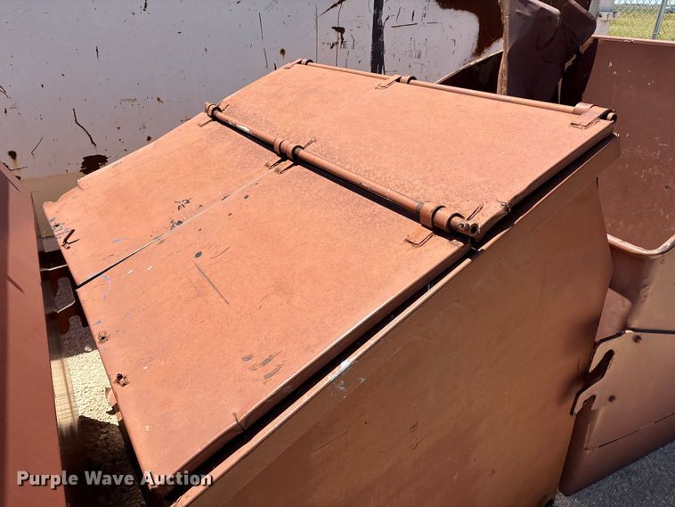 image for item EM0519 (13) dumpsters