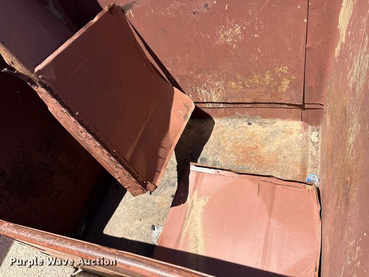 image for item EM0519 (13) dumpsters