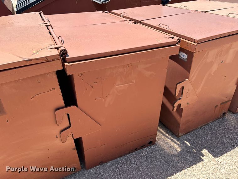 image for item EM0520 (18) dumpsters