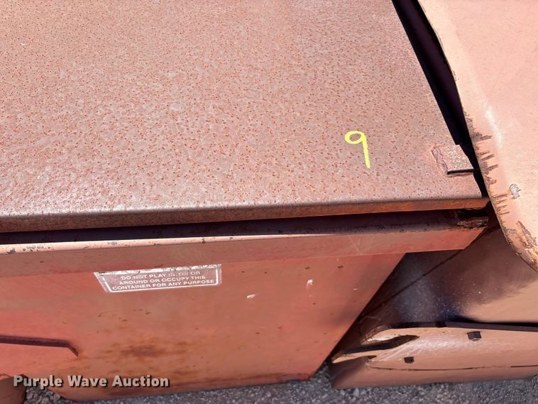 image for item EM0520 (18) dumpsters