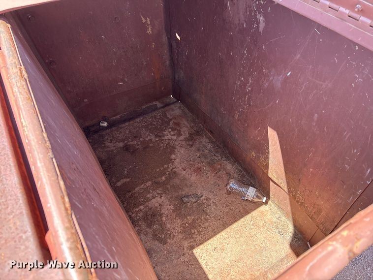 image for item EM0520 (18) dumpsters