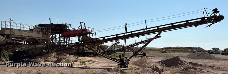 image for item EM0527 70' L material conveyor