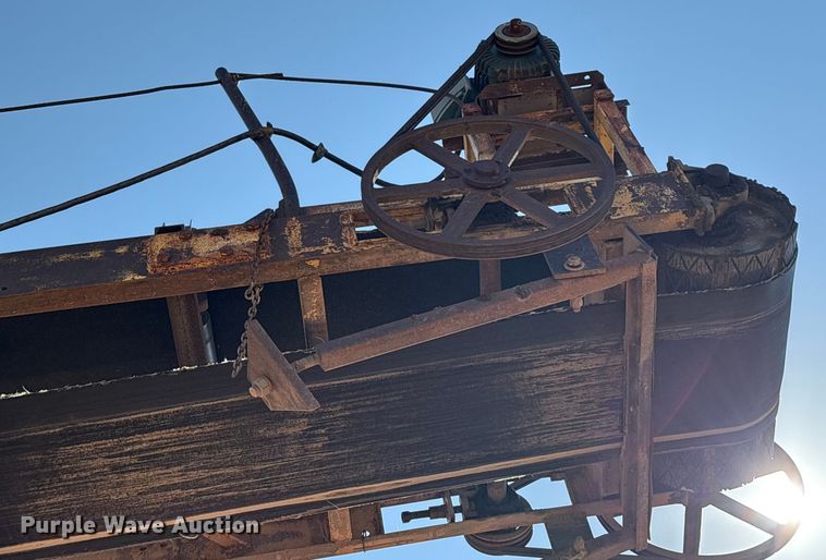 image for item EM0527 70' L material conveyor