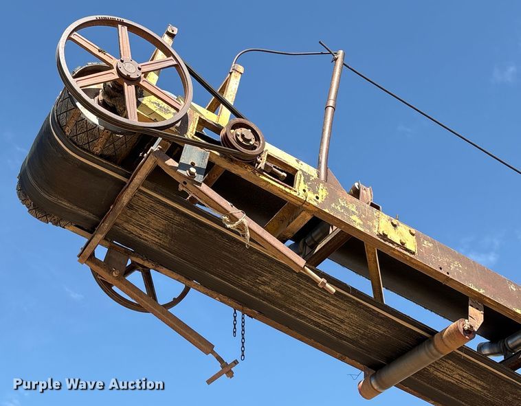 image for item EM0527 70' L material conveyor