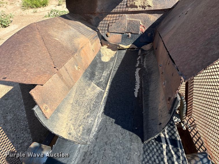 image for item EM0527 70' L material conveyor