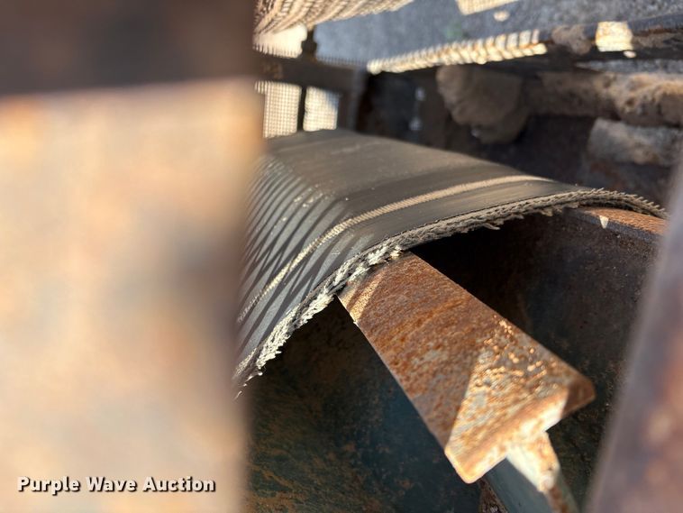 image for item EM0527 70' L material conveyor