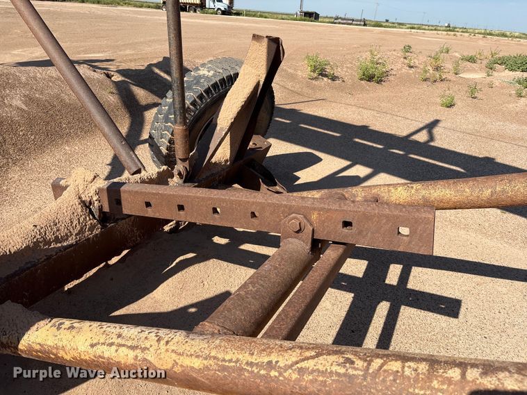 image for item EM0527 70' L material conveyor