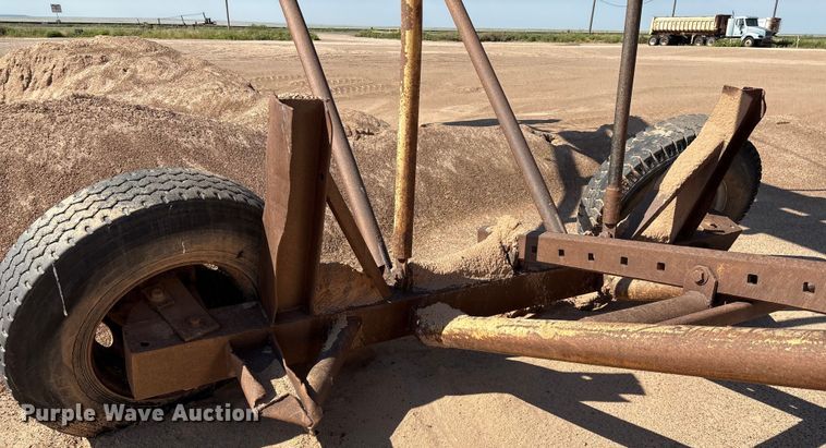 image for item EM0527 70' L material conveyor