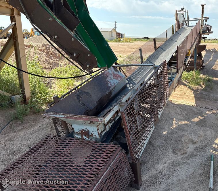 image for item EM0528 34' L material conveyor