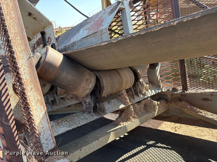 image for item EM0528 34' L material conveyor