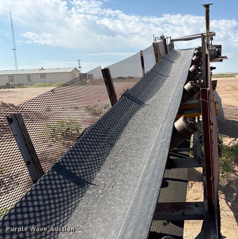 image for item EM0528 34' L material conveyor