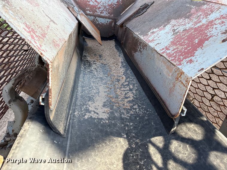 image for item EM0528 34' L material conveyor