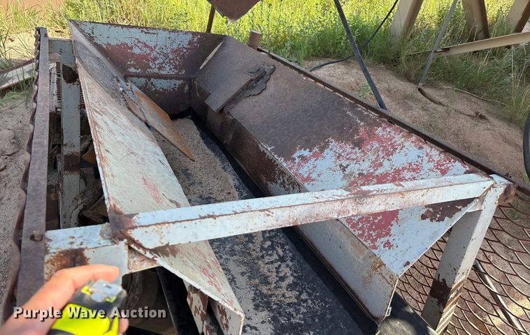 image for item EM0528 34' L material conveyor