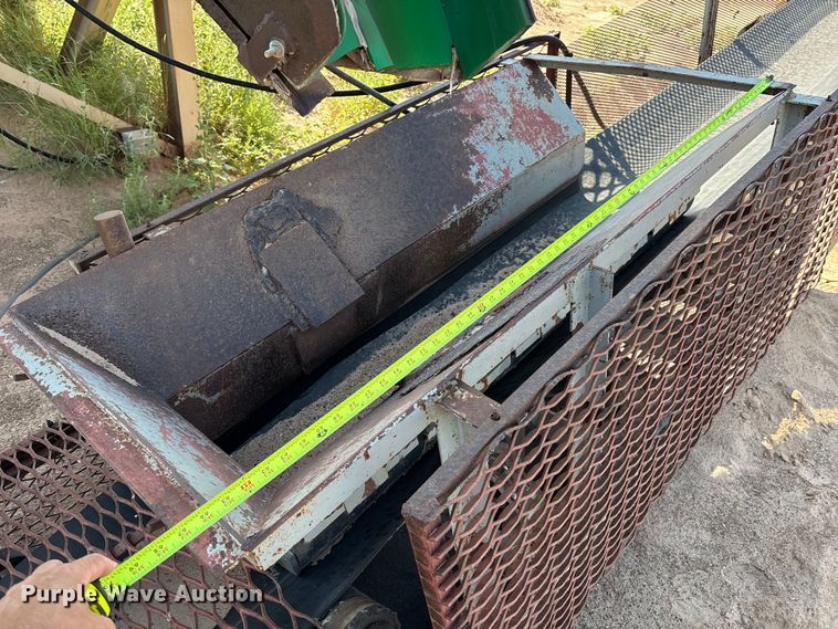 image for item EM0528 34' L material conveyor