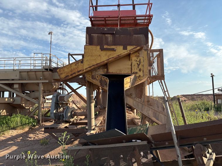 image for item EM0530 Kolman 5'X12' screening plant