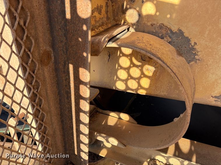 image for item EM0530 Kolman 5'X12' screening plant