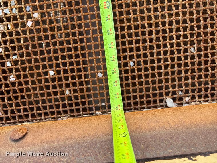 image for item EM0530 Kolman 5'X12' screening plant