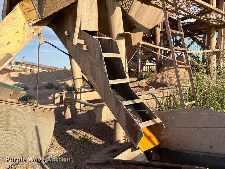 image for item EM0530 Kolman 5'X12' screening plant