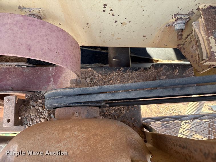 image for item EM0530 Kolman 5'X12' screening plant