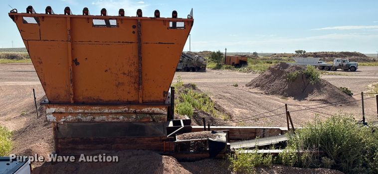 image for item EM0533 Belt feeder