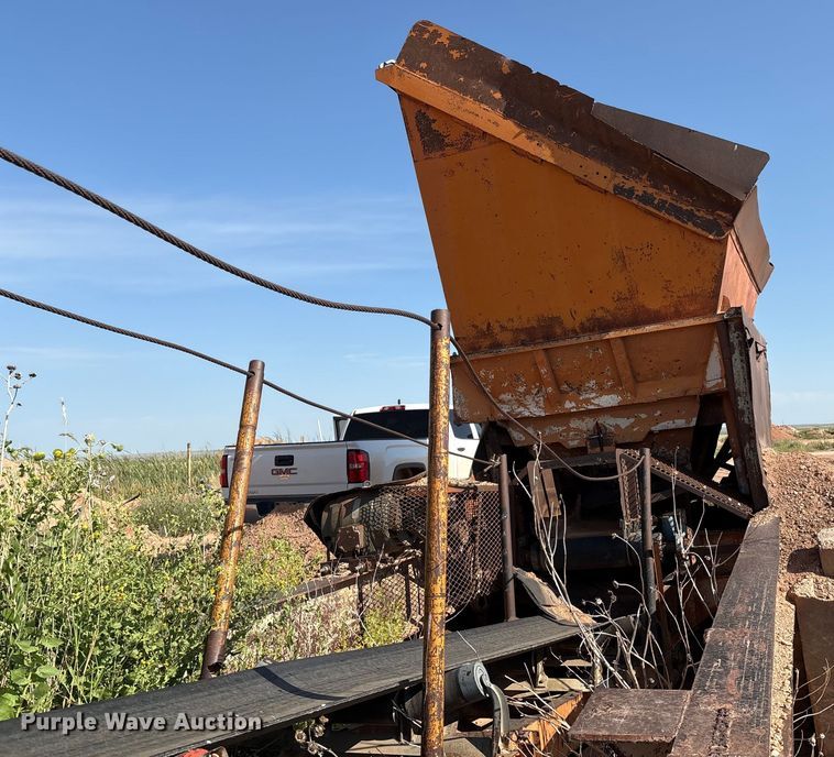 image for item EM0533 Belt feeder