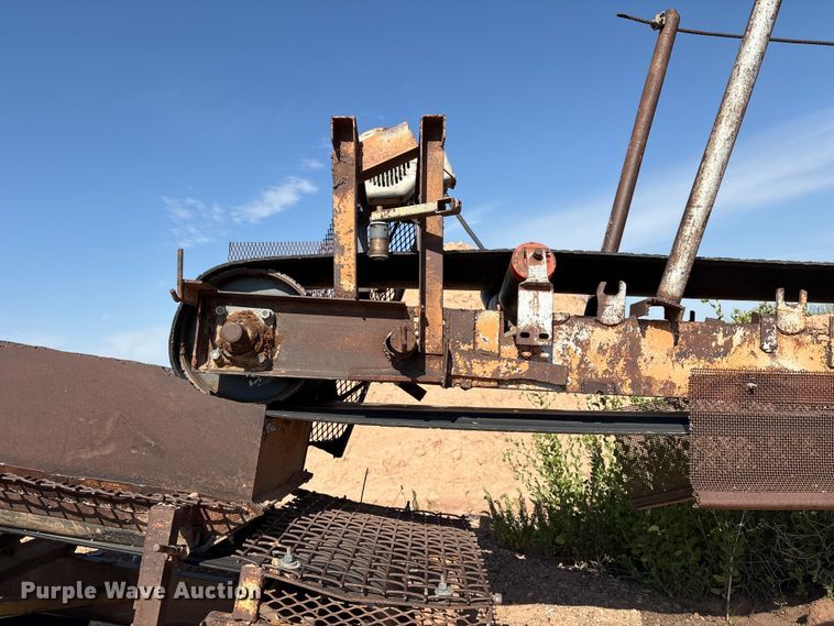 image for item EM0533 Belt feeder