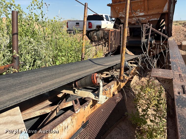 image for item EM0533 Belt feeder