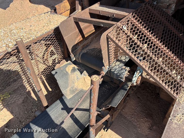 image for item EM0533 Belt feeder