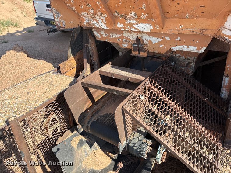 image for item EM0533 Belt feeder