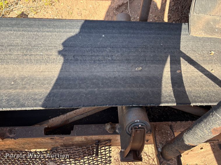 image for item EM0533 Belt feeder