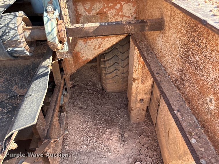 image for item EM0533 Belt feeder