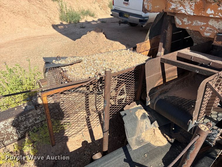 image for item EM0533 Belt feeder