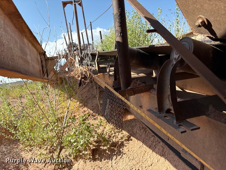 image for item EM0533 Belt feeder