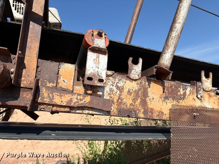 image for item EM0533 Belt feeder