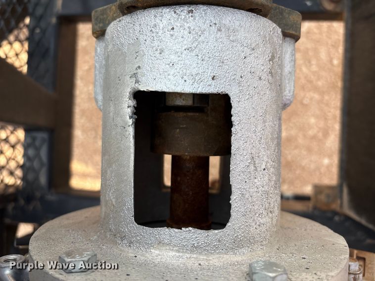 image for item EM0536 Reel trailer