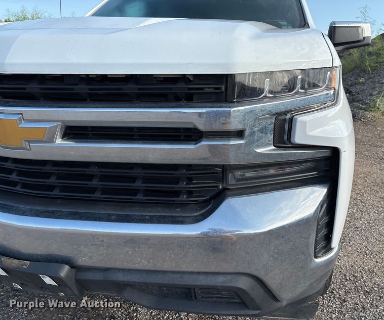 image for item EM0538 2020 Chevrolet Silverado 1500 Crew Cab pickup truck